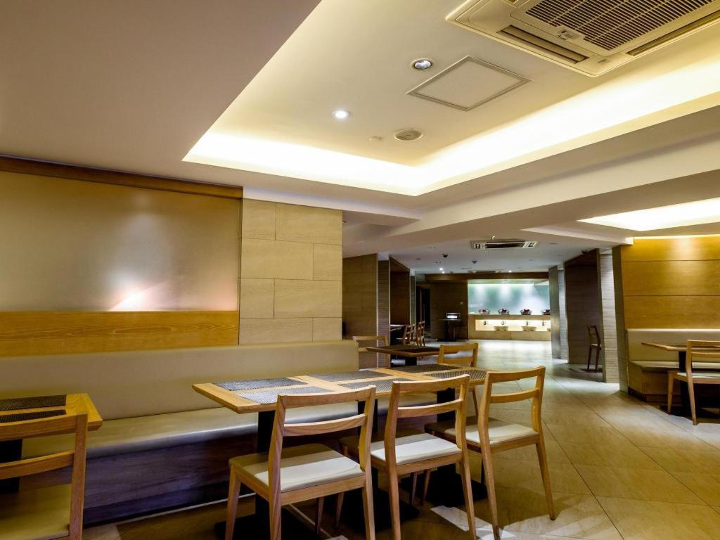 Ji Hotel Shanghai Yan An Road Branch Exteriör bild
